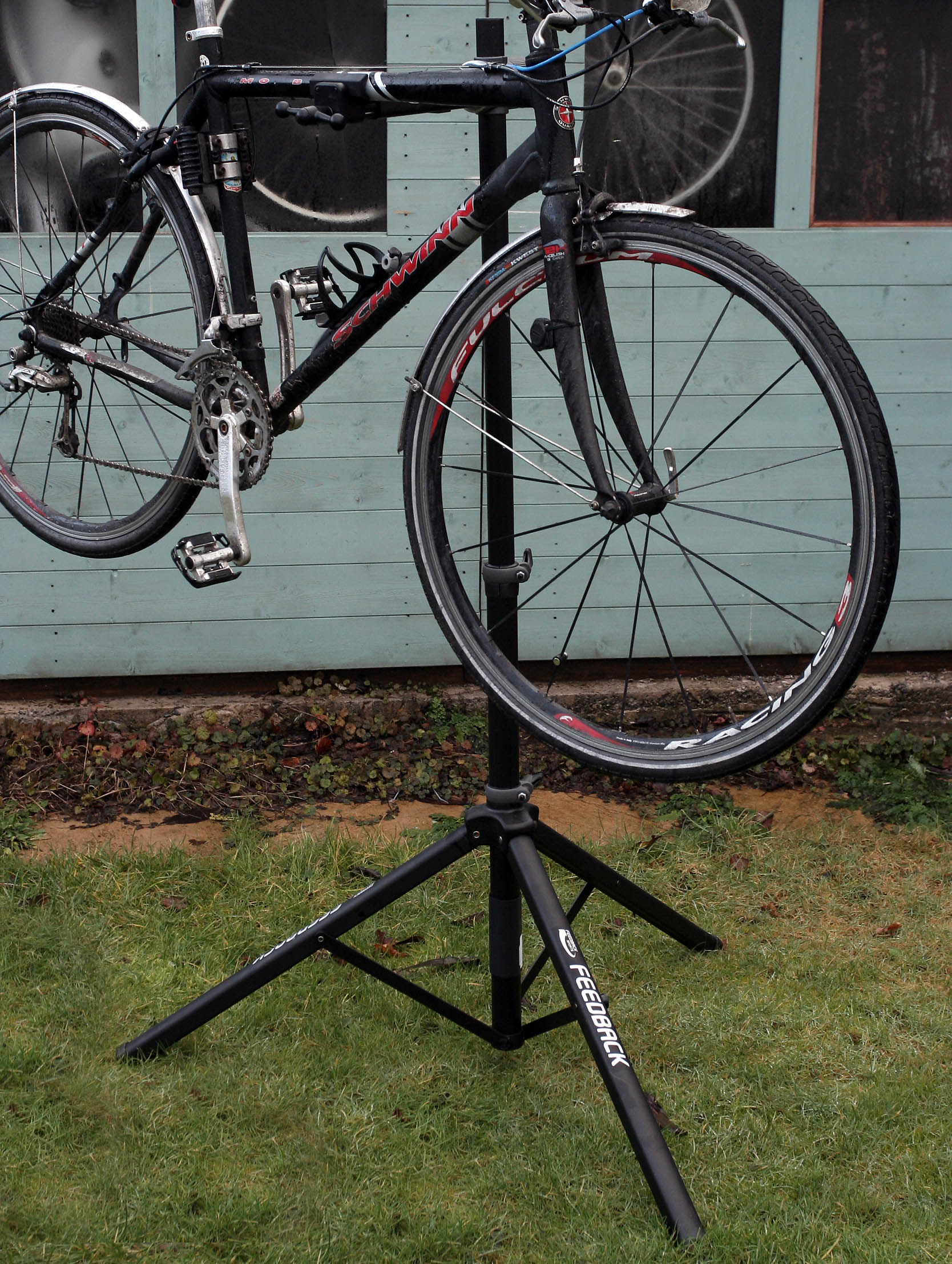 mountain bike with pannier rack